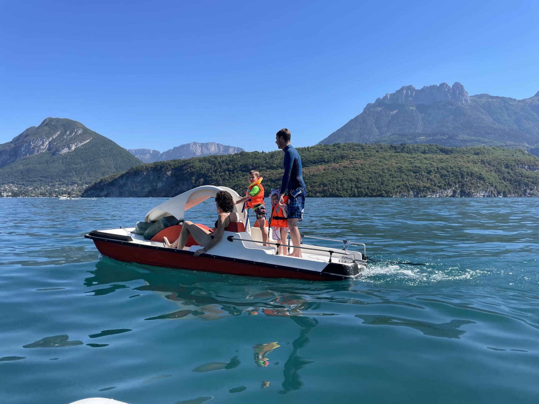 Boat rental Annecy I Ponton de l'Embarcadère SaintJorioz
