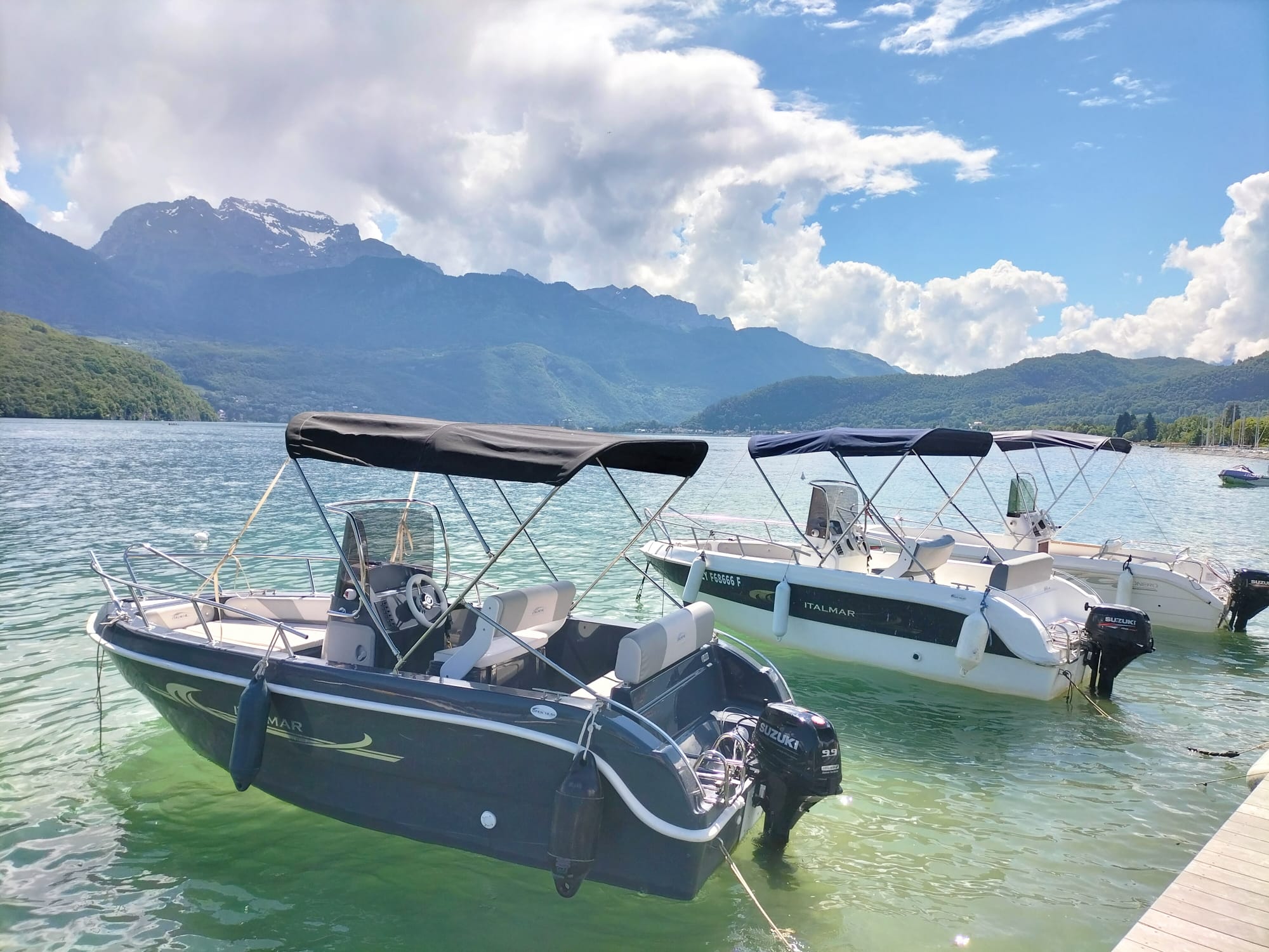 location de bateaux sans permis sur le lac d'Annecy à Saint Jorioz